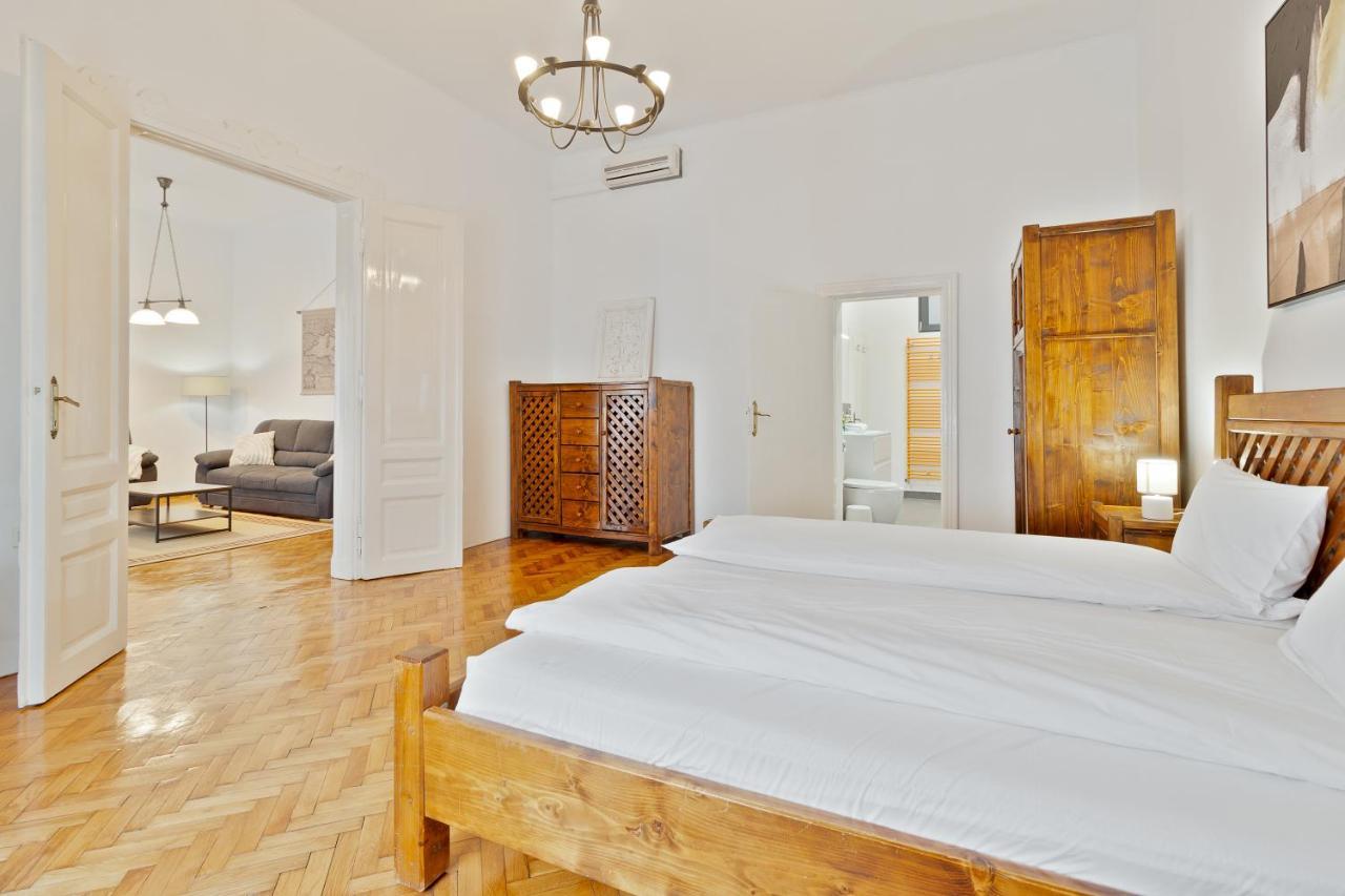 Roman Flat Oradea Ngoại thất bức ảnh